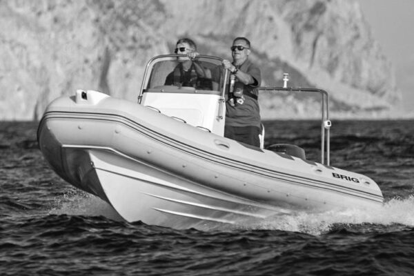 brig-falcon-tender-f570-hero-1-1040x652 brig-falcon-tender-f570-hero-1-1040x652
